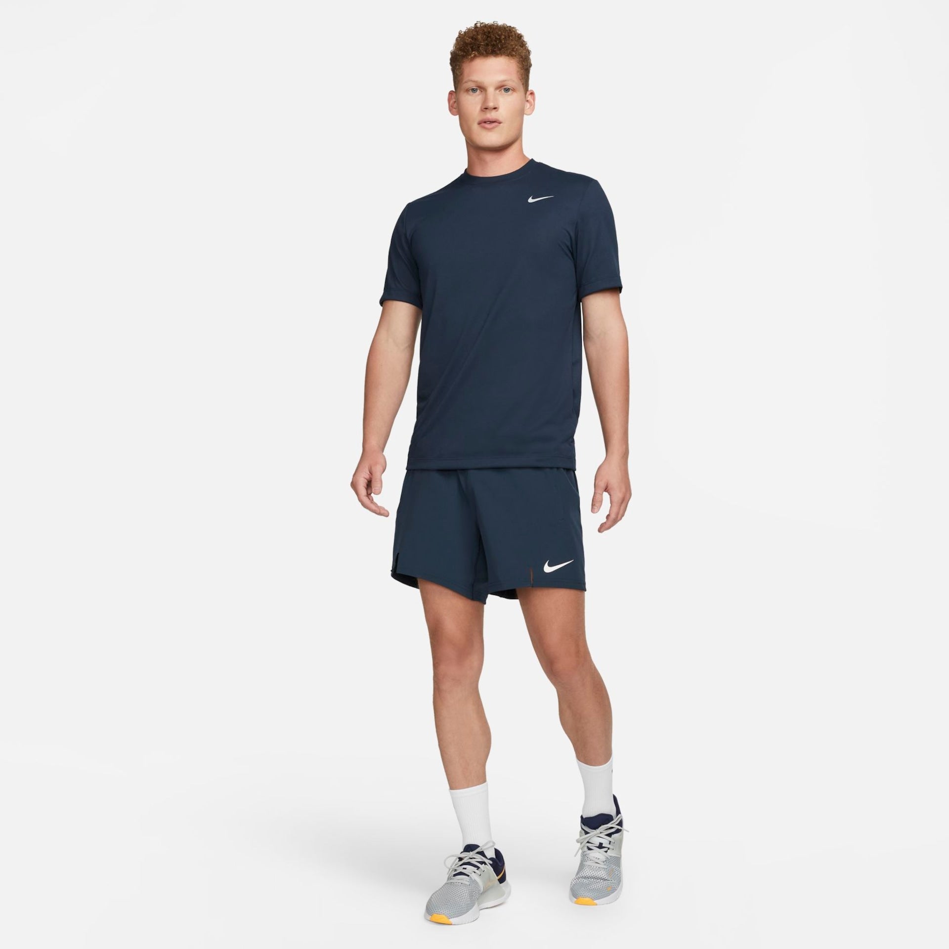Camiseta Nike Dri-FIT Legend Masculina