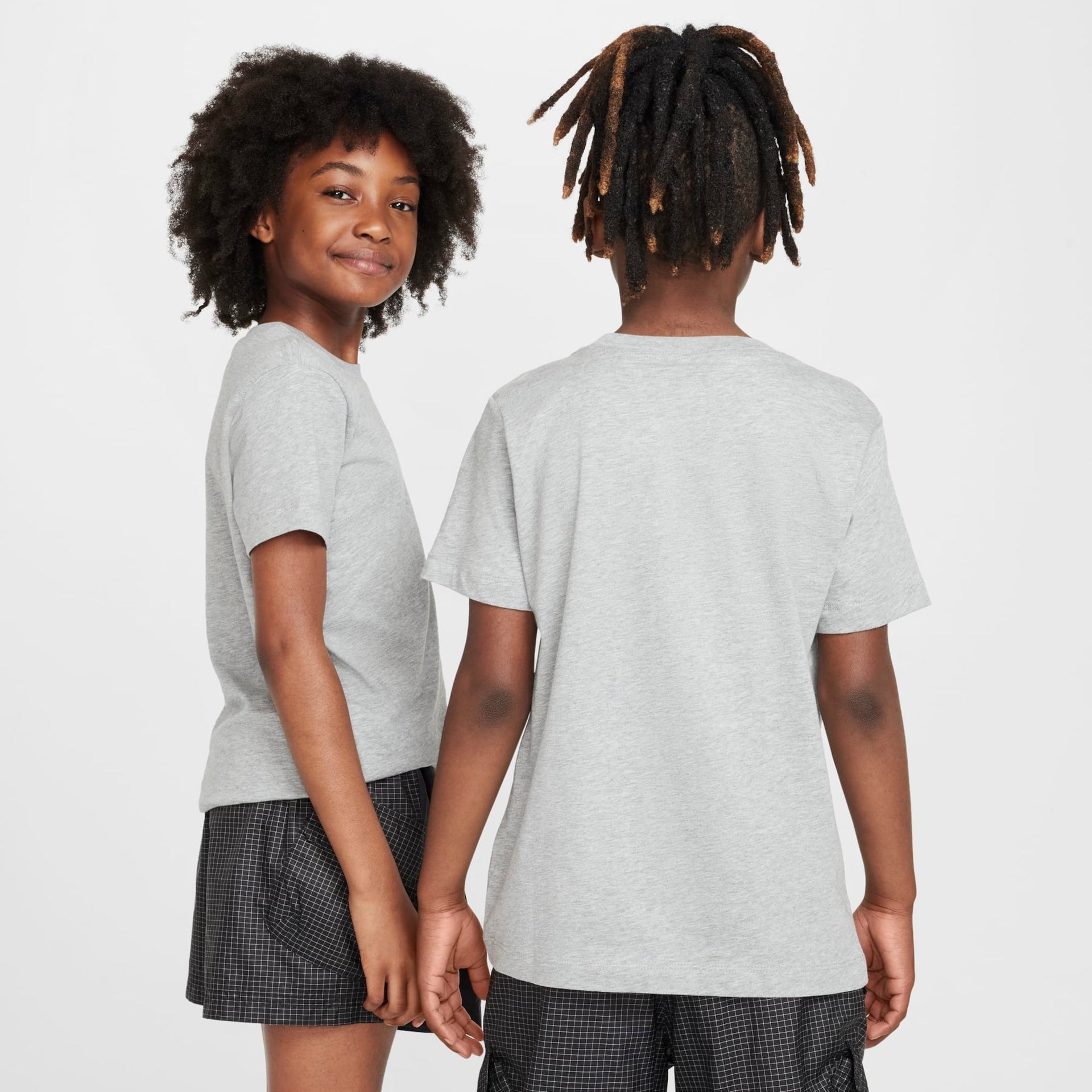 Camiseta Nike Sportwear Futura