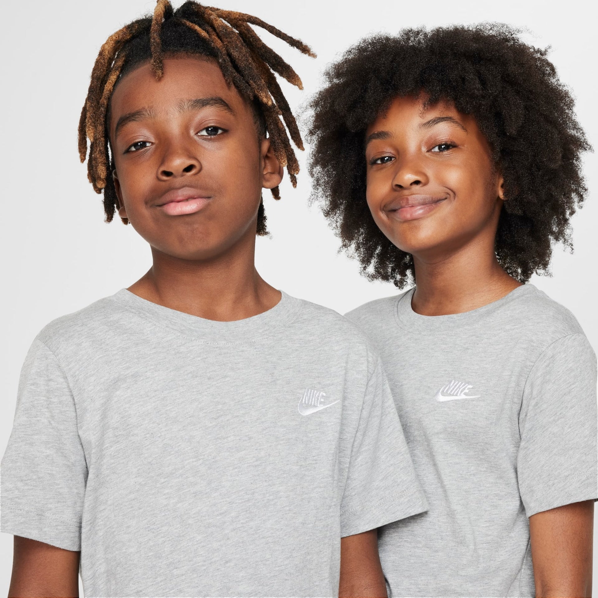 Camiseta Nike Sportwear Futura