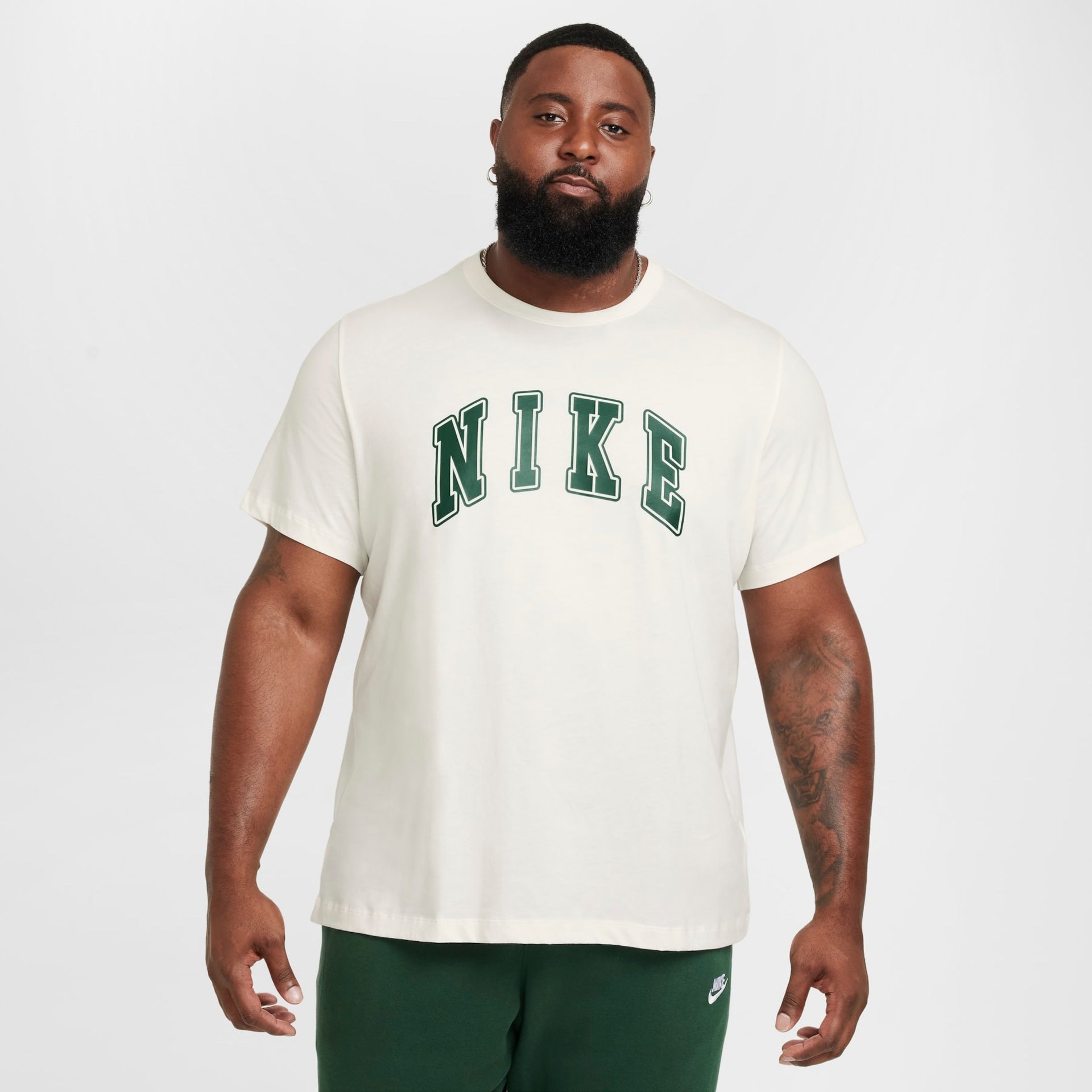 Camiseta Nike Sportswear Club Masculina