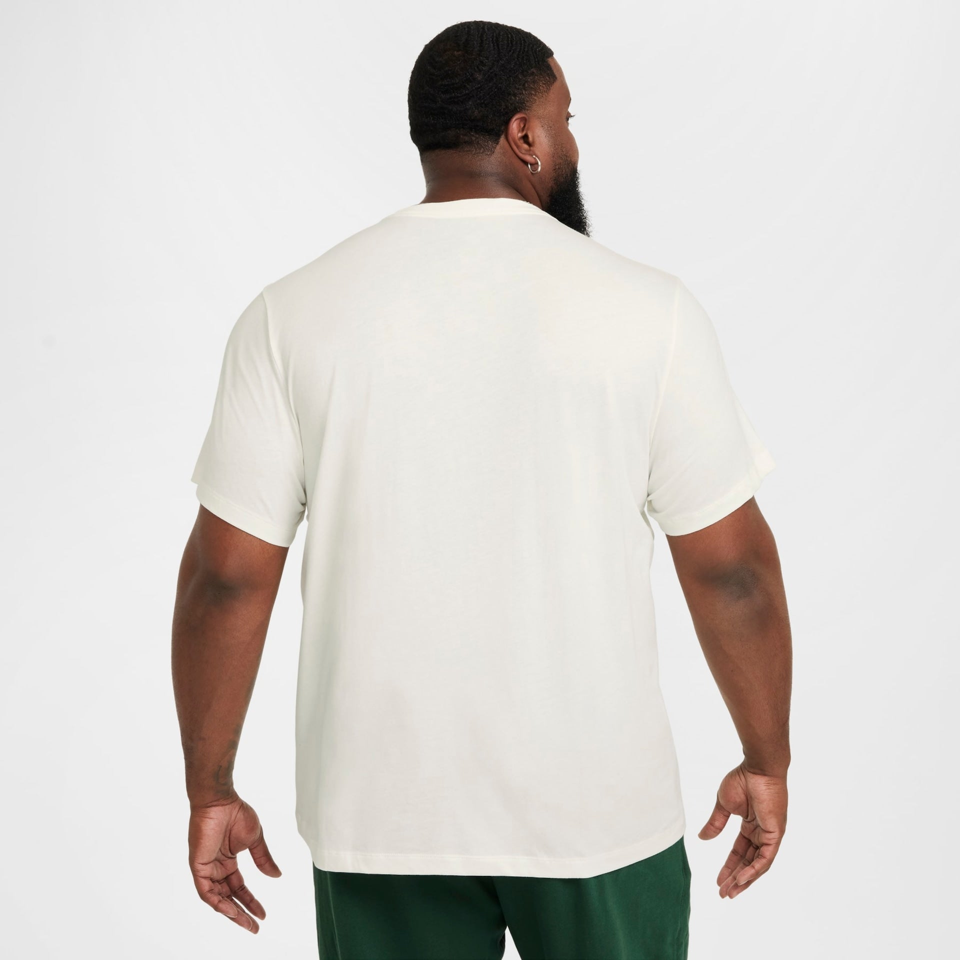 Camiseta Nike Sportswear Club Masculina