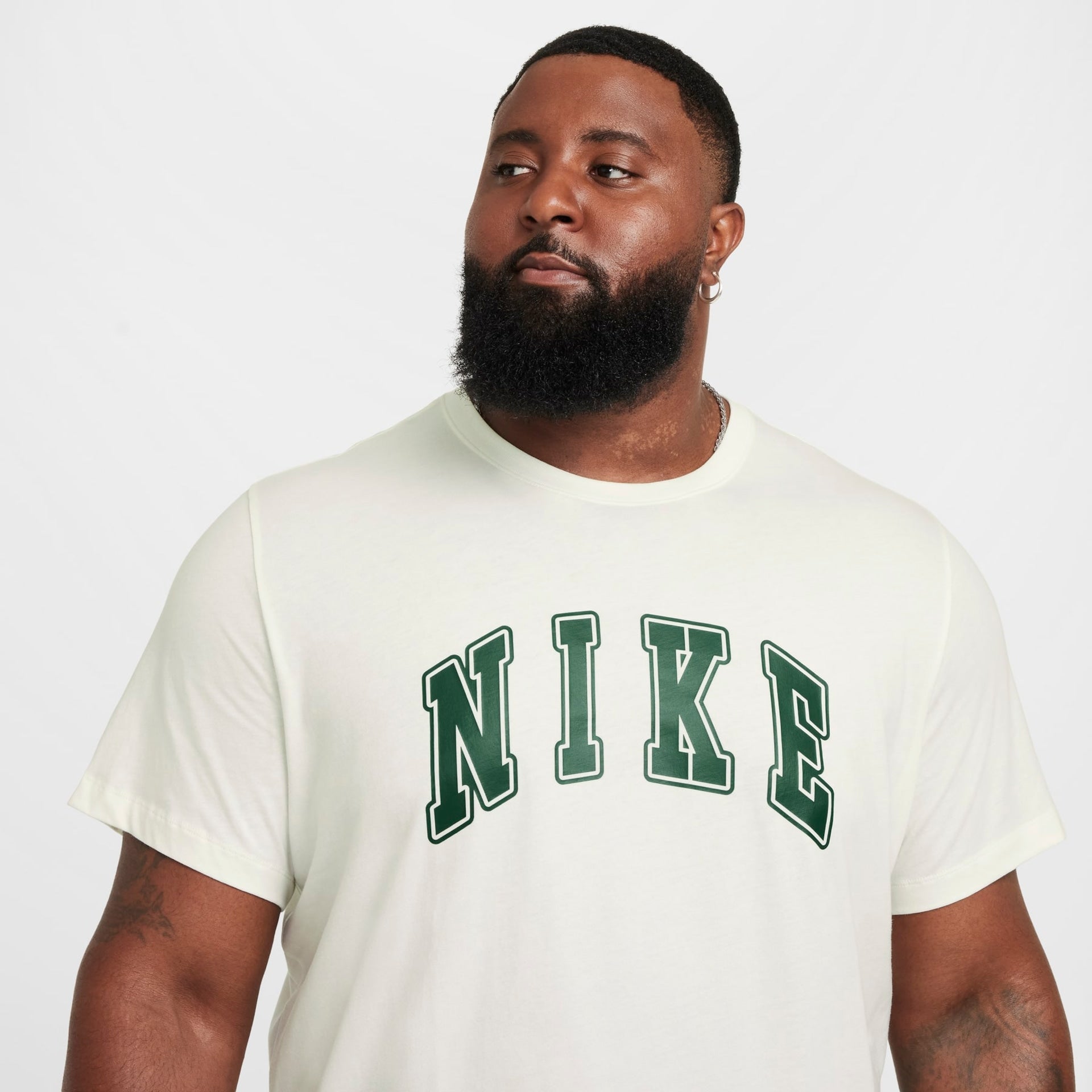 Camiseta Nike Sportswear Club Masculina