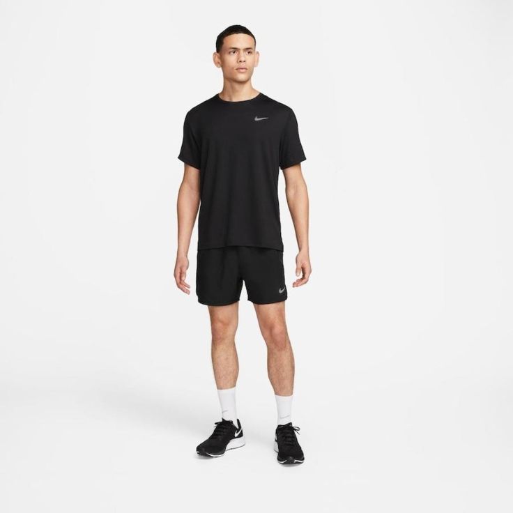 Camiseta Nike Dri-FIT UV Miller Masculina Preta