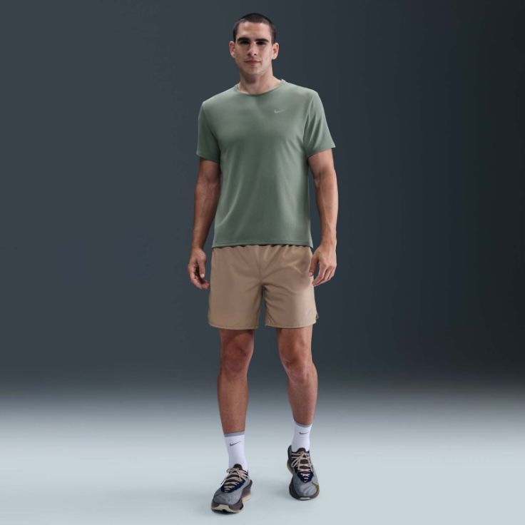 Camiseta Nike Dri-FIT UV Miller Masculina Verde