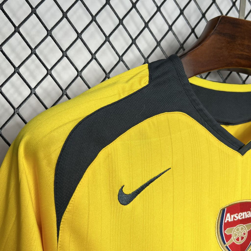 Camisa Arsenal Retrô 05/06 Nike - Amarelo