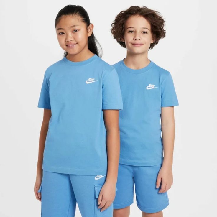 Camiseta Nike Sportwear Futura Infantil