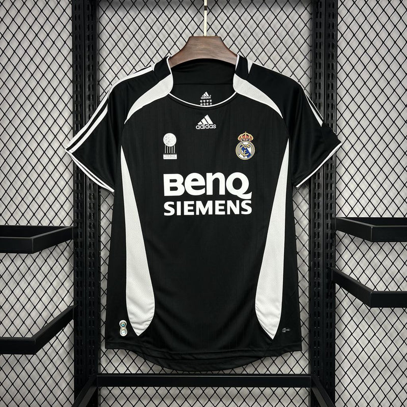 Camisa Real Madrid Retrô 06/07 Adidas- Preta