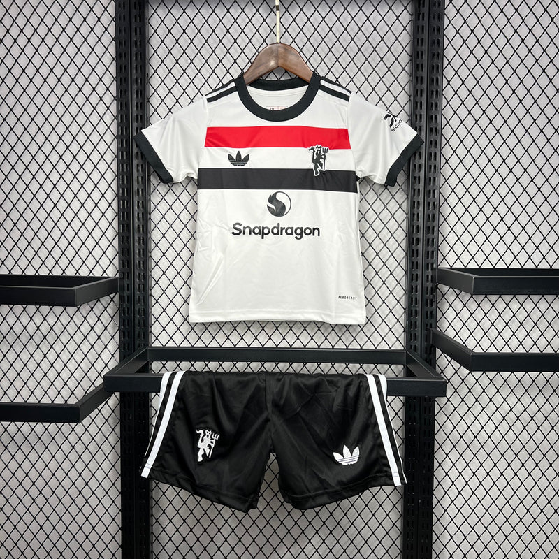 Kit Infantil Manchester United III 24/25 Adidas -Branca e Vermelho