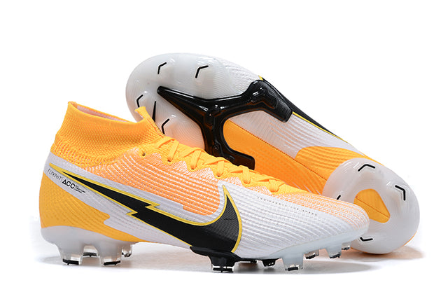 Chuteira Campo Nike Superfly 7 Elite SE FG Branco e Laranja - Cano Alto